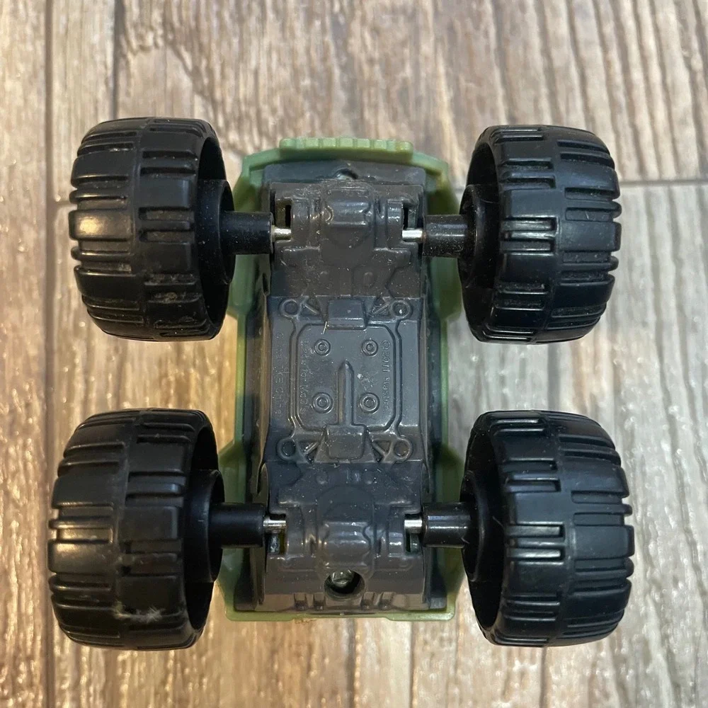 Tonka Garage Monster Truck Olive Green Toy Opening Roof Hatch 2011 Hasbro McD‎